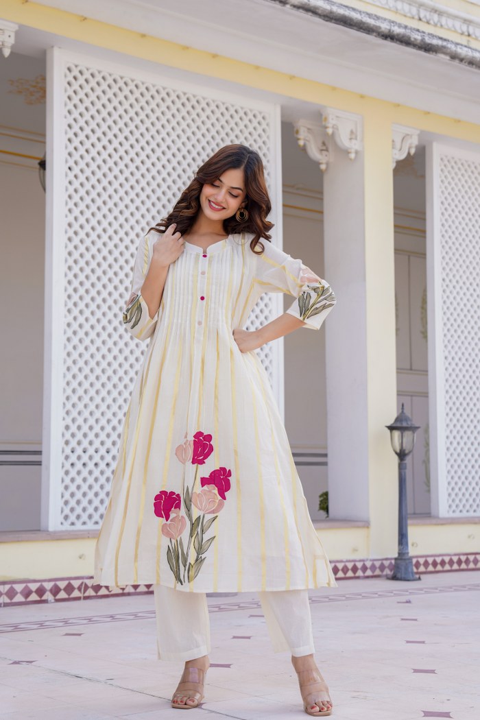 Women's Beige Fusion Regular Fit Embroidered Three Quarter Sleeves Kurtas Sets