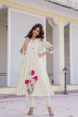 Women's Beige Fusion Regular Fit Embroidered Three Quarter Sleeves Kurtas Sets