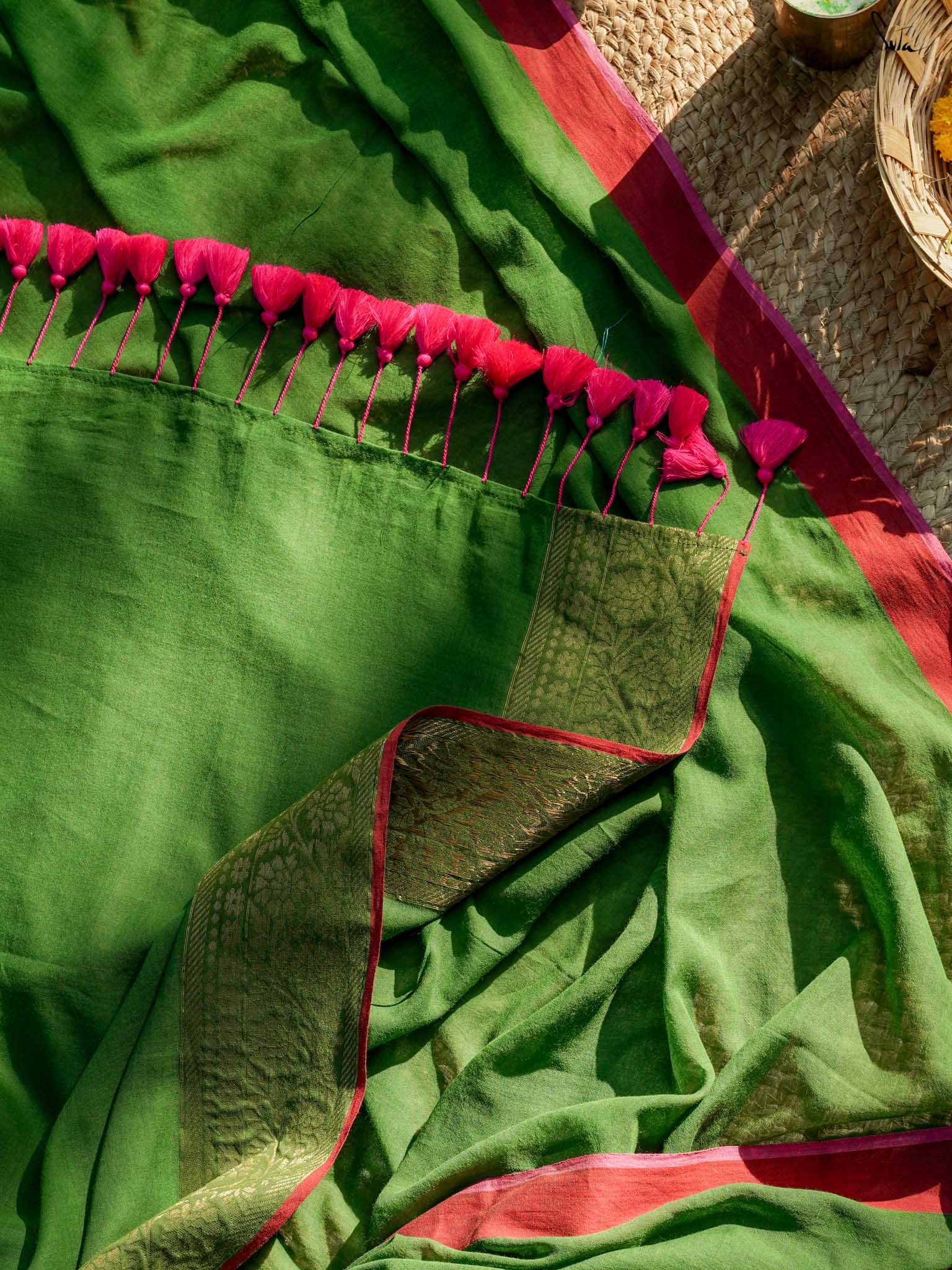 Women's Multicolor Cotton Zari Saree