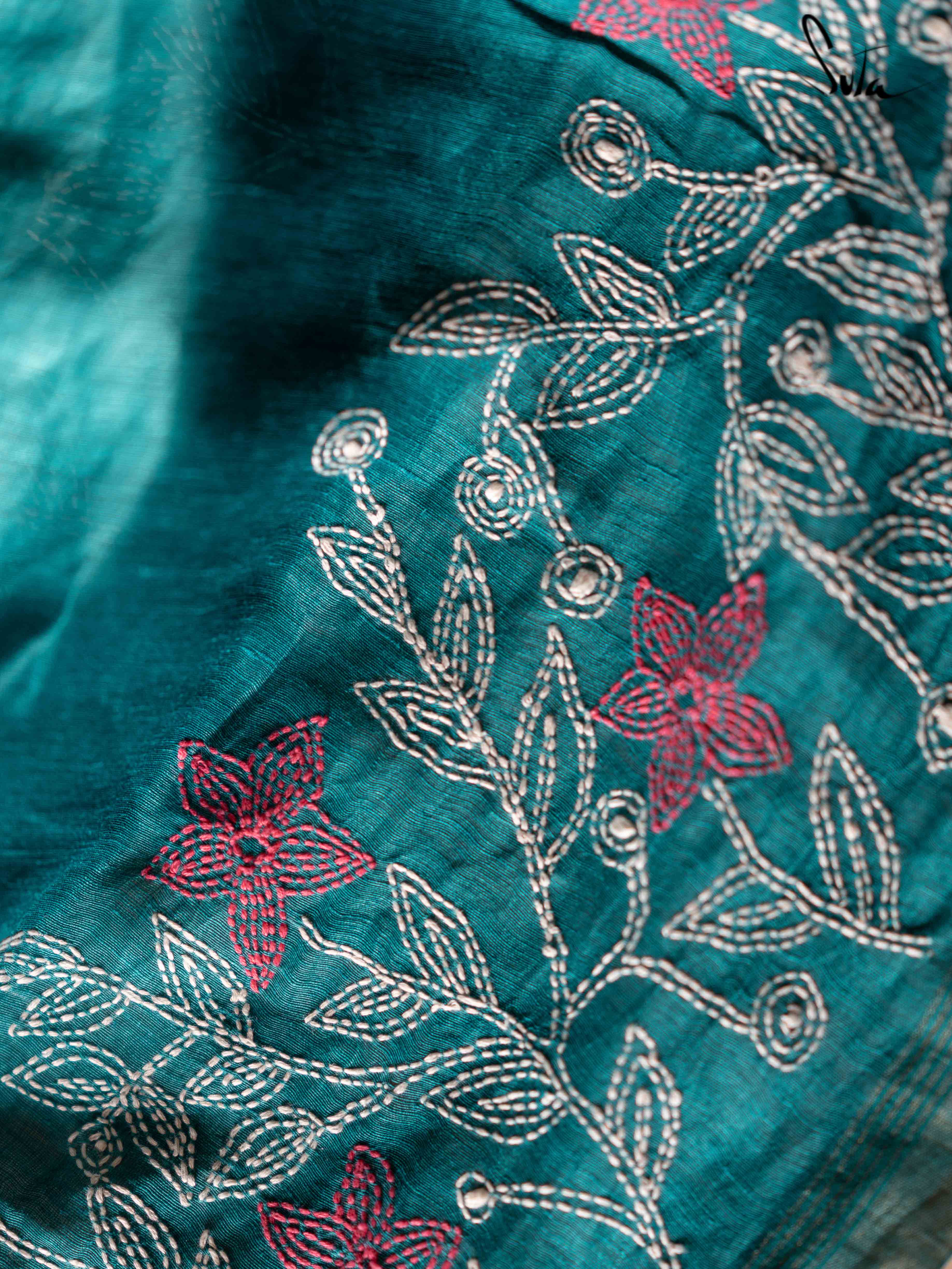 Women's Blue Linen Saree with Blouse Piece