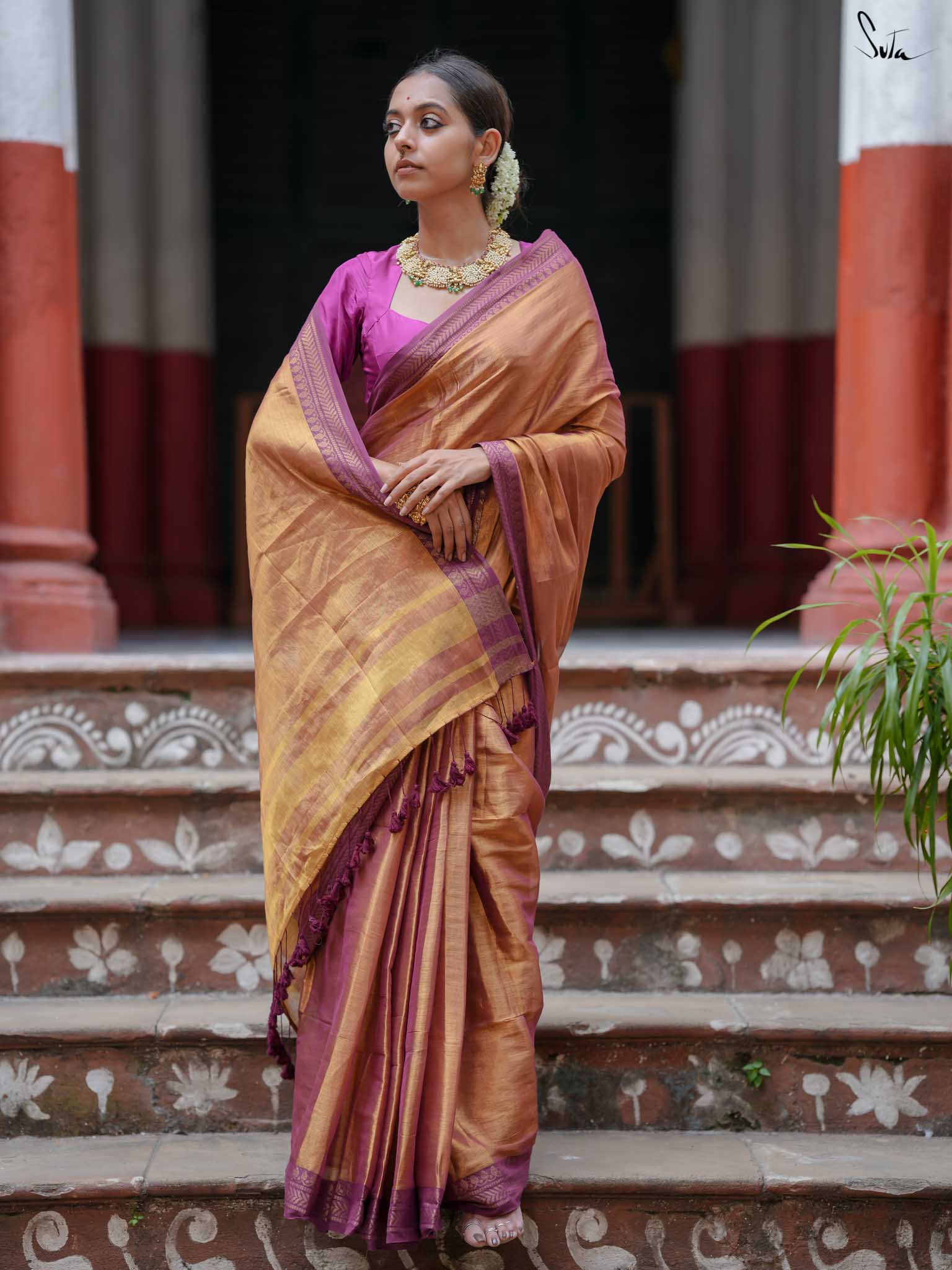 Women's Orange Cotton Zari Saree
