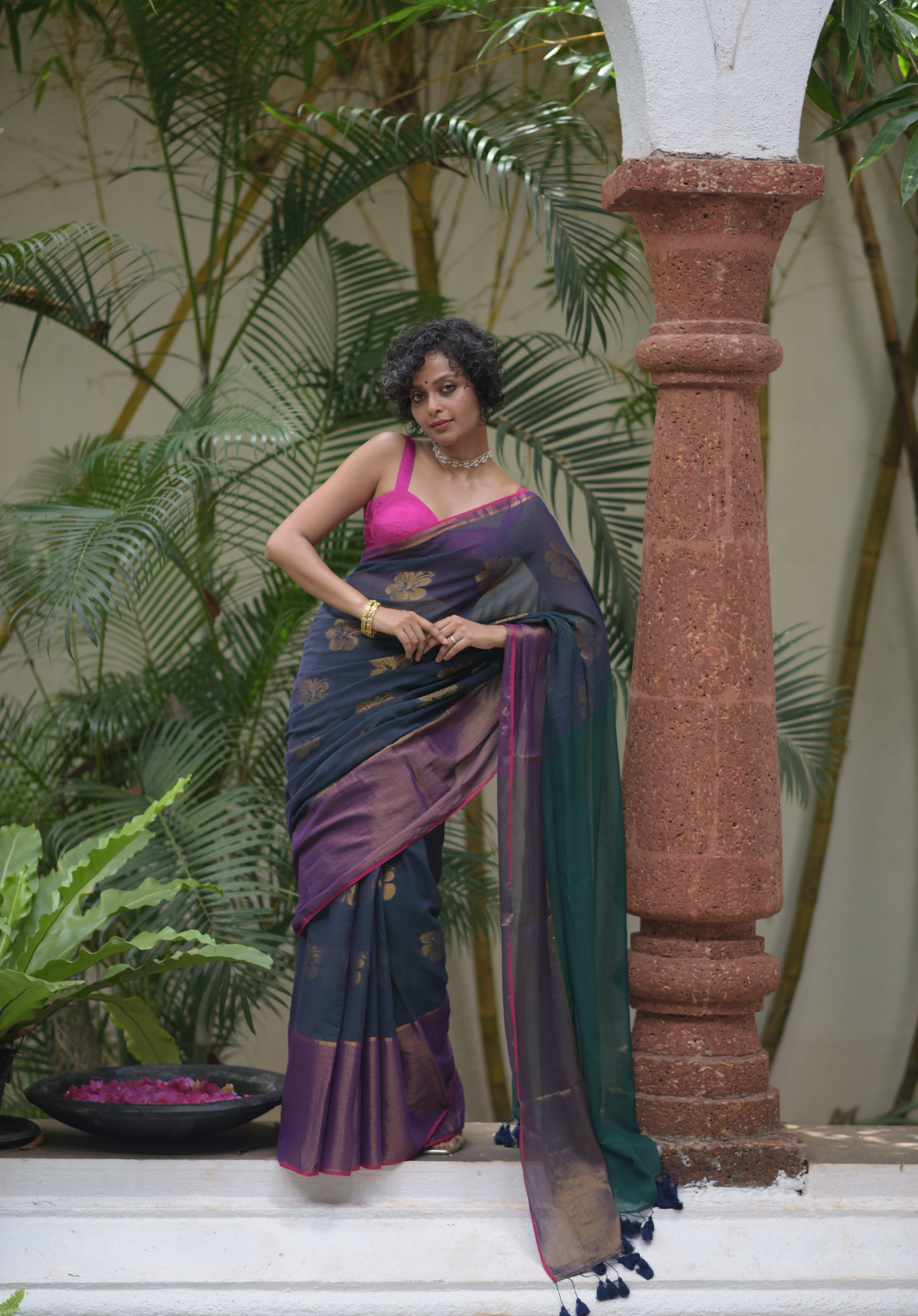 Women's Blue Cotton Blend Saree