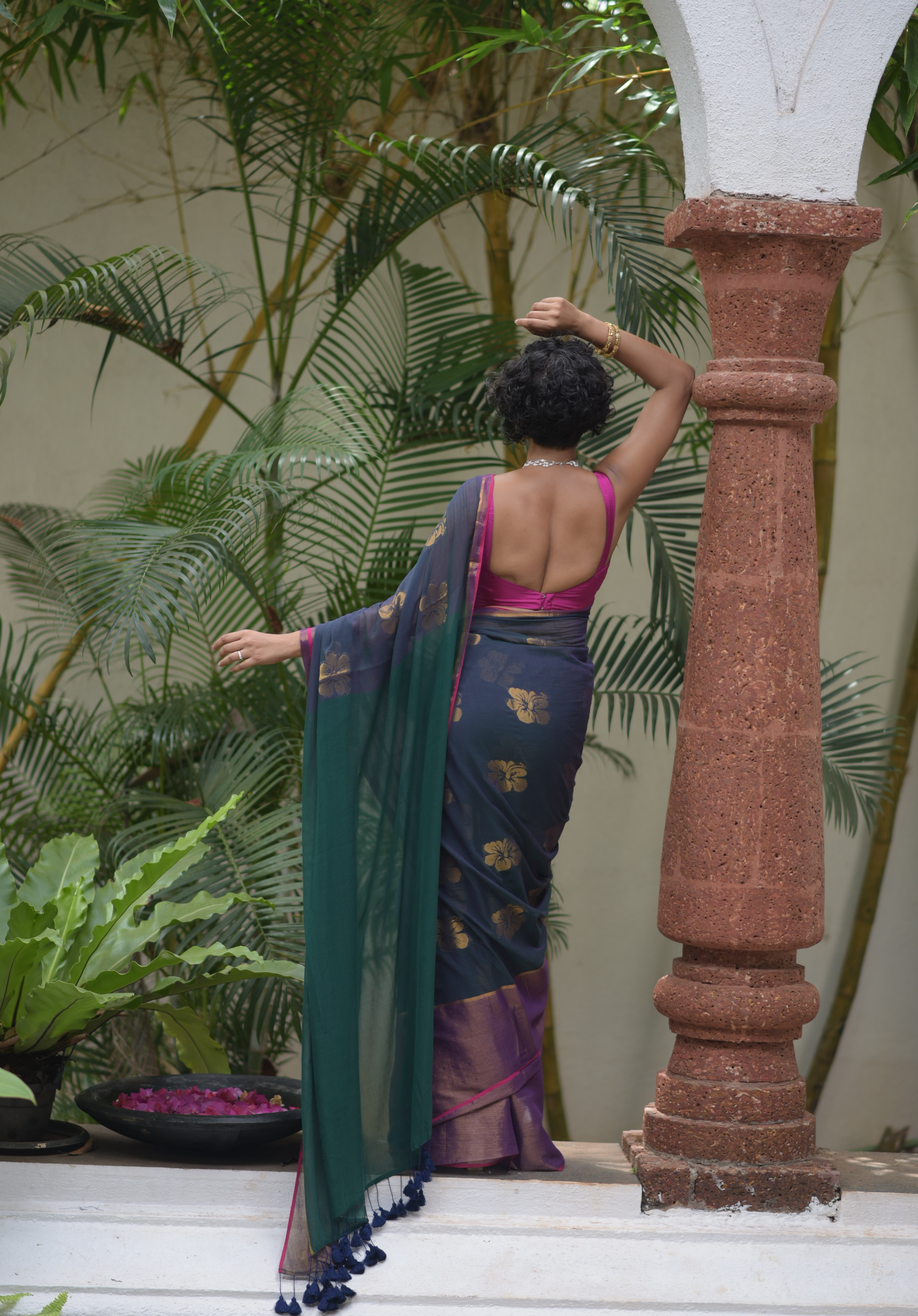 Women's Blue Cotton Blend Saree