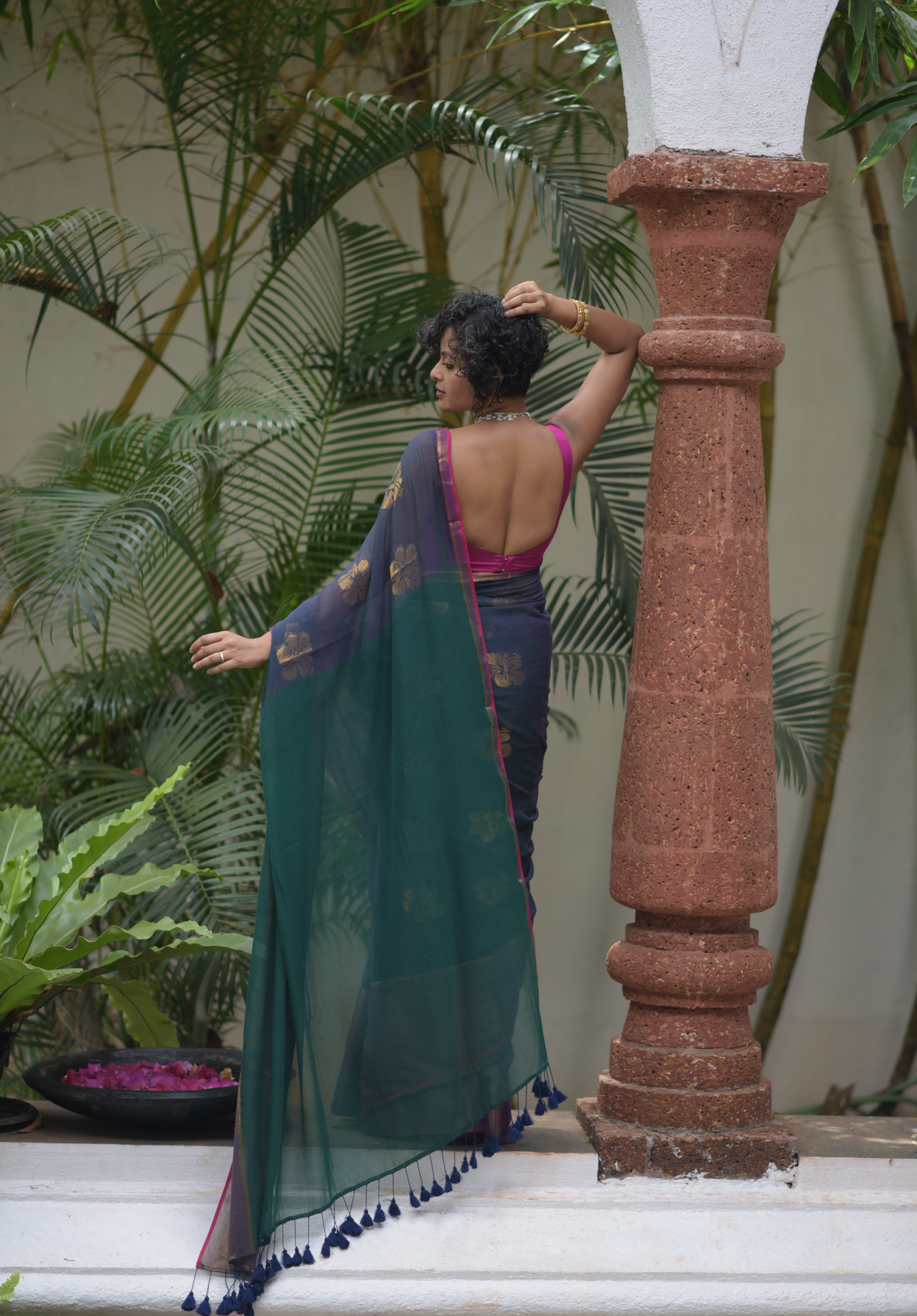 Women's Blue Cotton Blend Saree