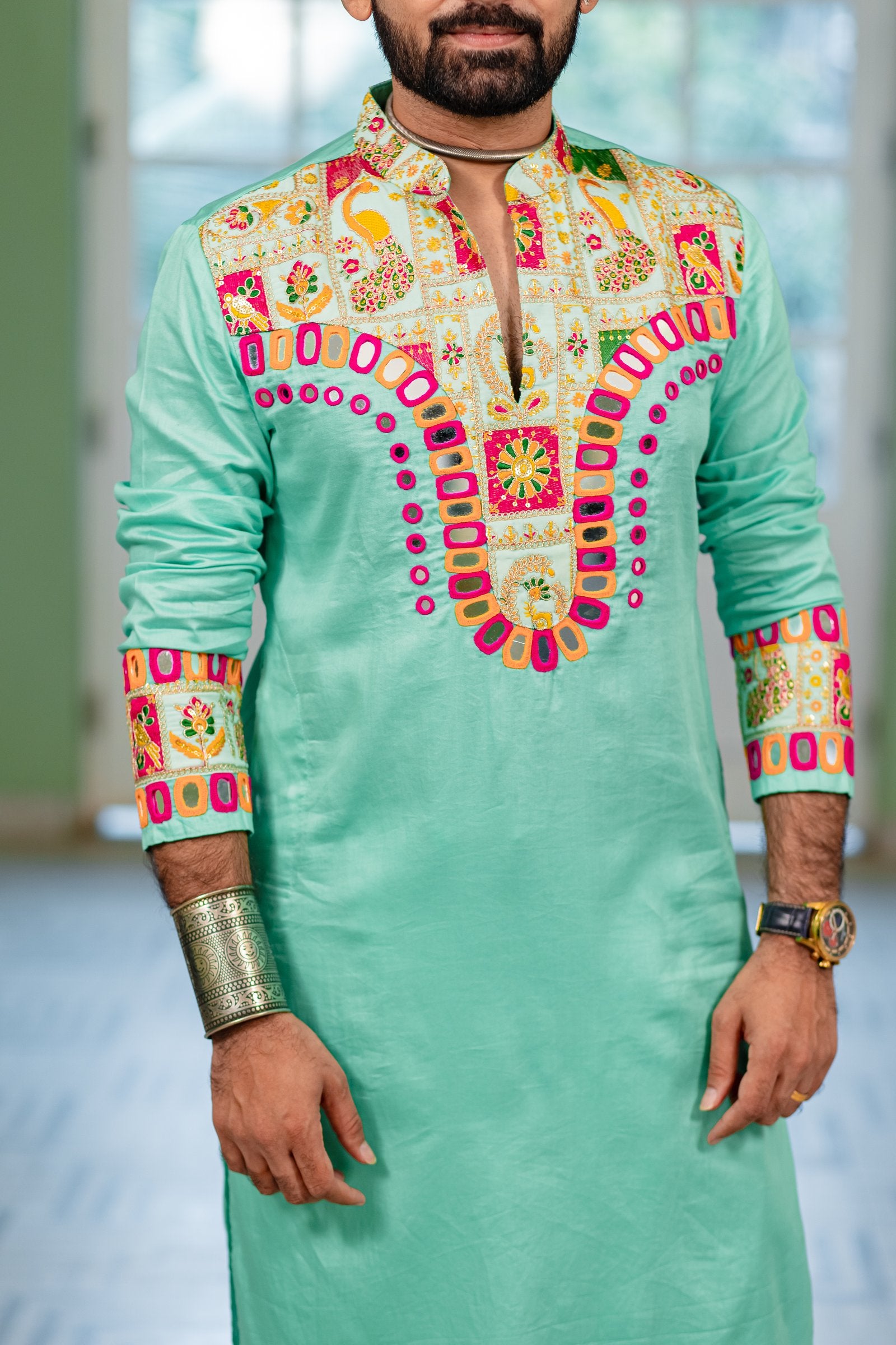 Men's Green Embroidered Full Sleeves Festive Kurta