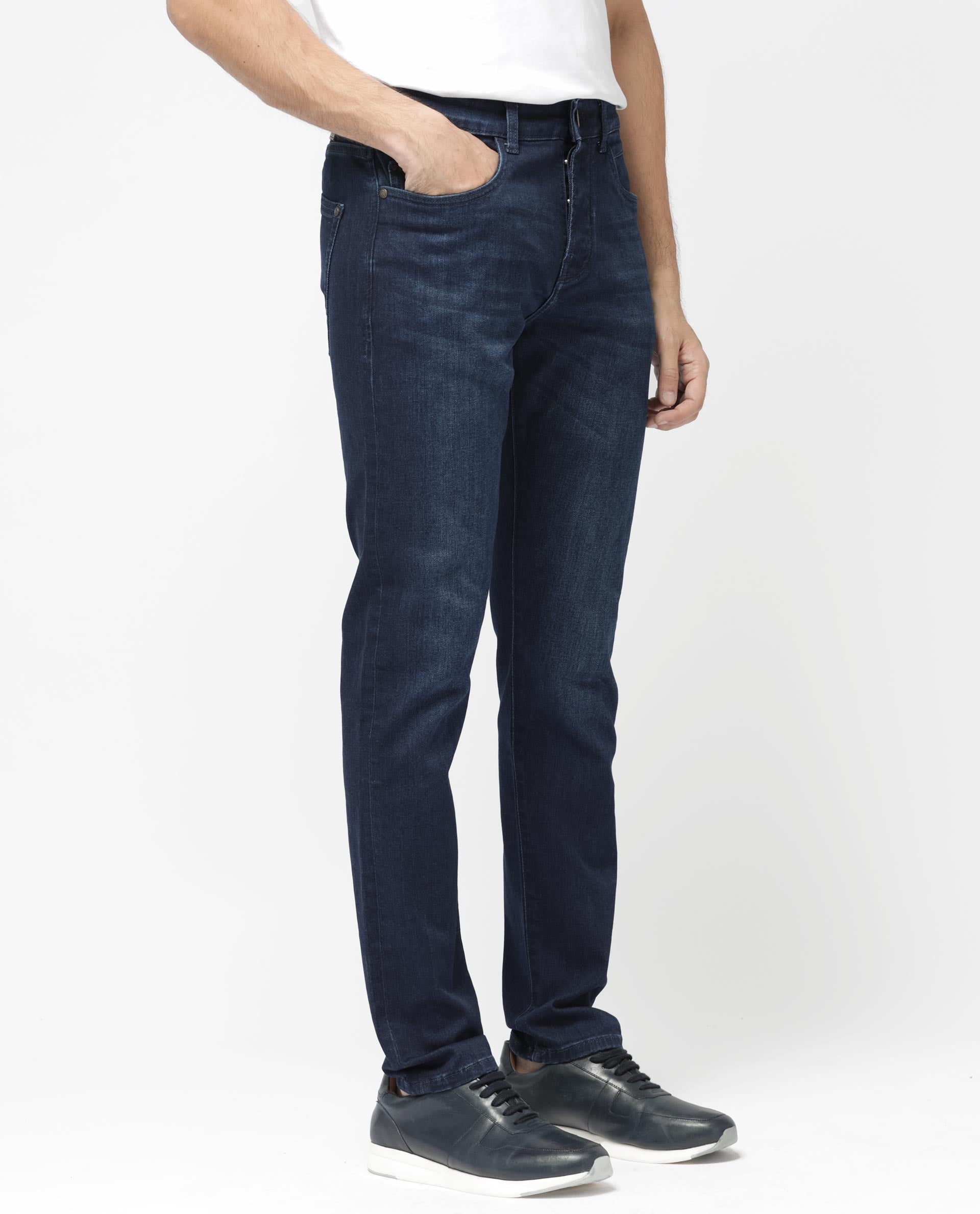 Men's Blue Casual Regular Fit Solid Jeans