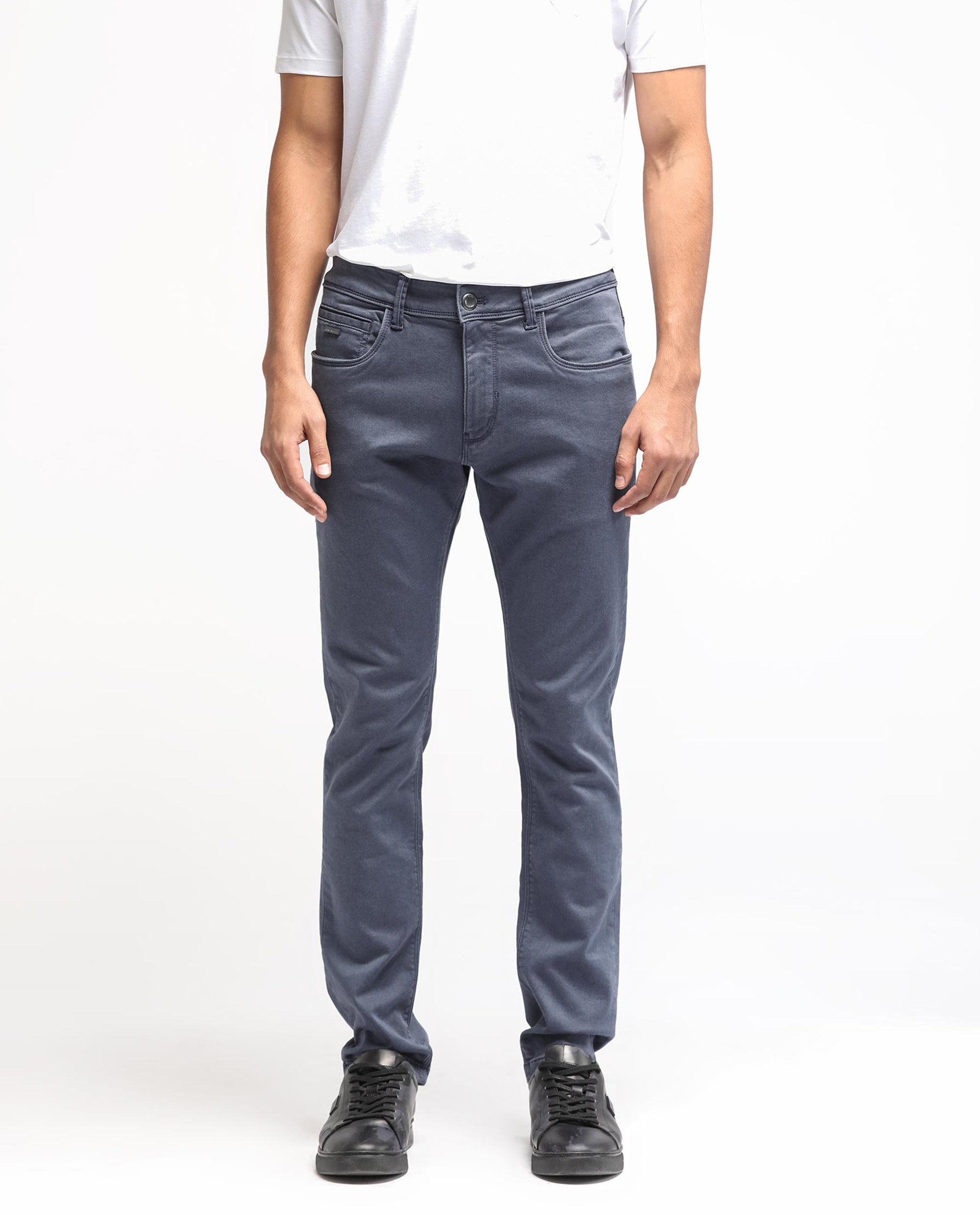 Men's Grey Casual Slim Fit Solid Jeans
