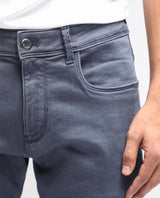 Men's Grey Casual Slim Fit Solid Jeans
