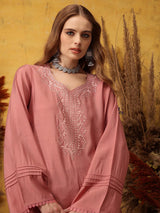 Women's Pink Ethnic Motifs Embroidered Thread Work Kurta with Dhoti Pant