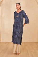 Women's Blue Casual Printed Three Quarter Sleeves Kurta
