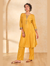 Women's Yellow Daily Printed Three Quarter Sleeves Kurta Set