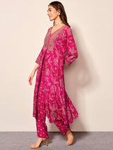 Women's Pink Festive Printed Three Quarter Sleeves Kurta Set
