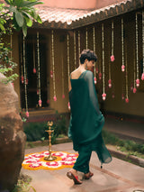 Women's Green Festive Embroidered Sleeveless Kurta Set