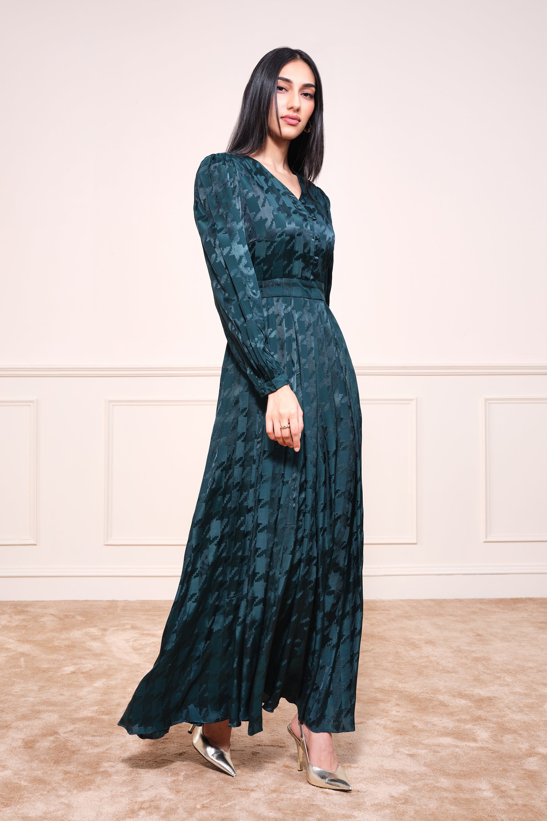 Women's Green Party Regular Fit Printed Full Sleeves Dress