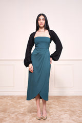 Women's Black Casual Regular Fit Solid Full Sleeves Shrug