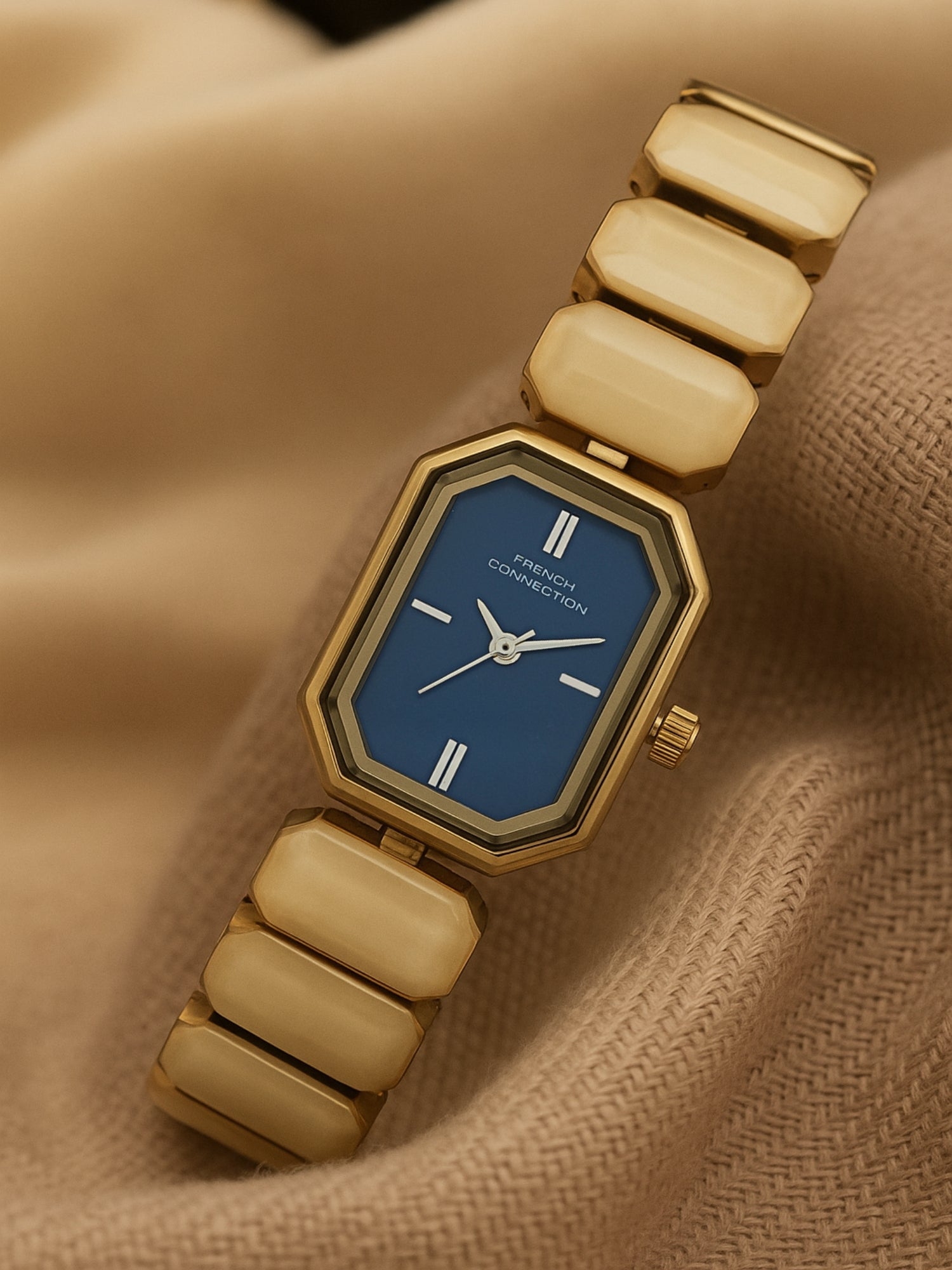 Women's Gold Metal Oval Analogue Watch