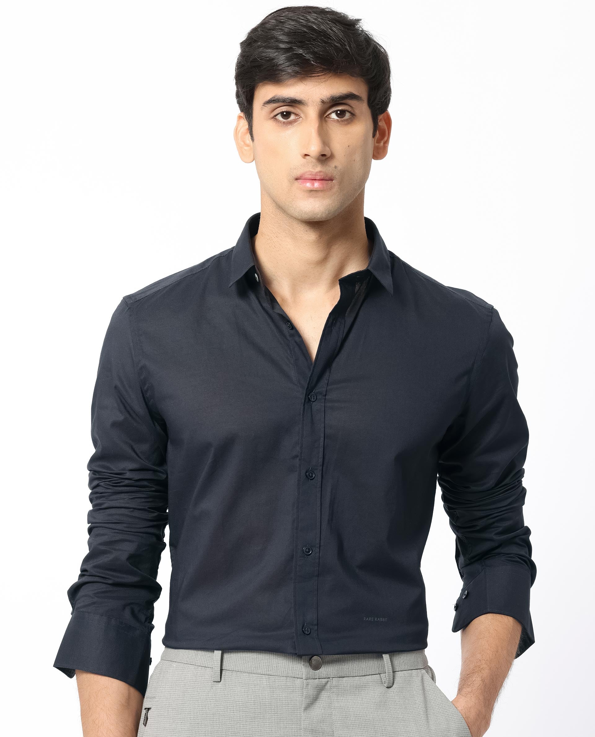 Men's Navy Casual Regular Fit Solid Full Sleeves Shirt