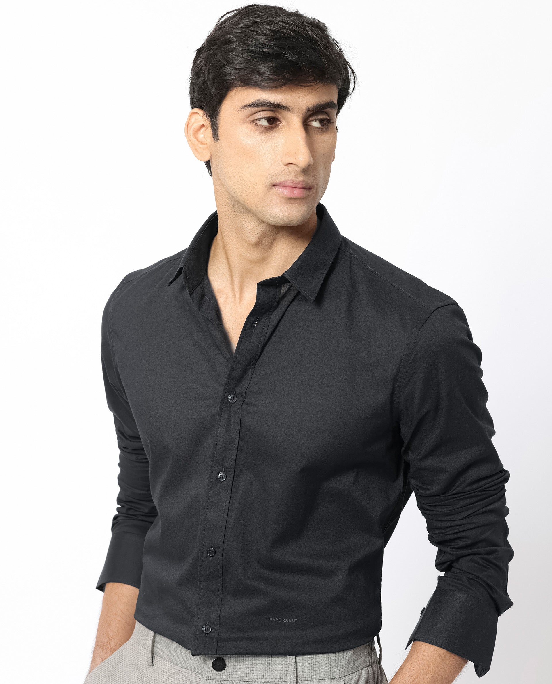 Men's Black Casual Regular Fit Solid Full Sleeves Shirt