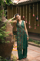 Women's Green Fusion Printed Sleeveless Kurta Set