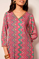 Women's Pink Daily Printed Full Sleeves Kurta Set