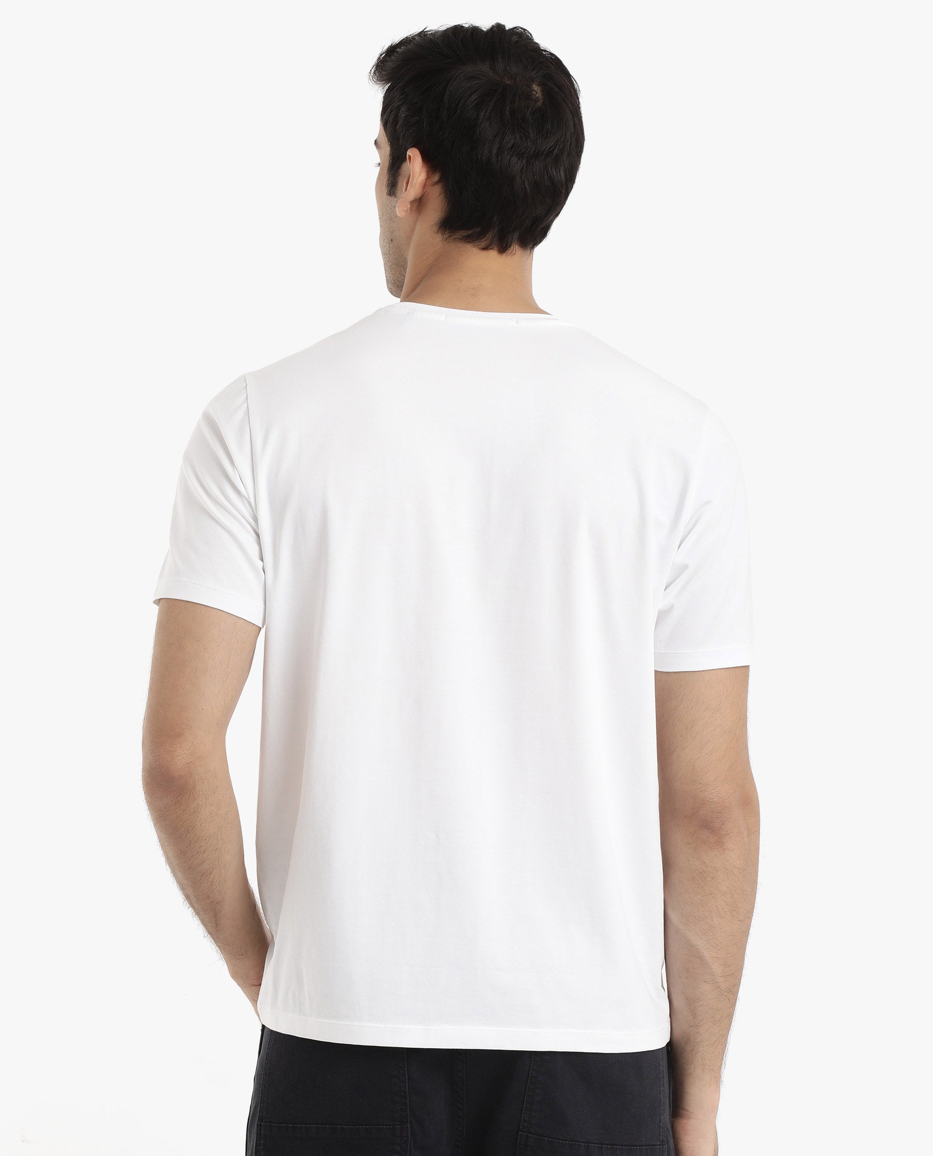 Men's White Casual Regular Fit Printed Half Sleeves Tshirt