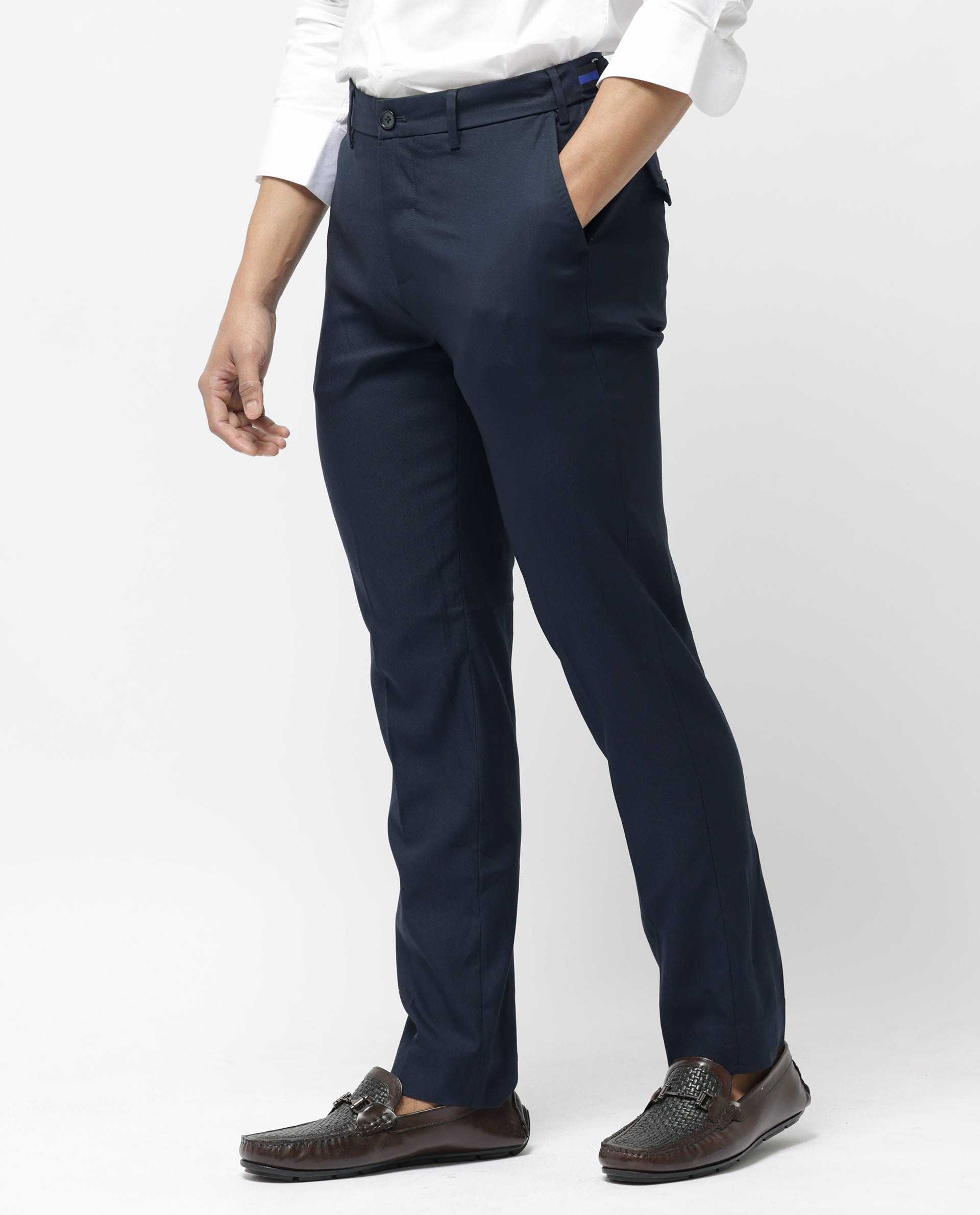 Men's Navy Casual Regular Fit Solid Trouser