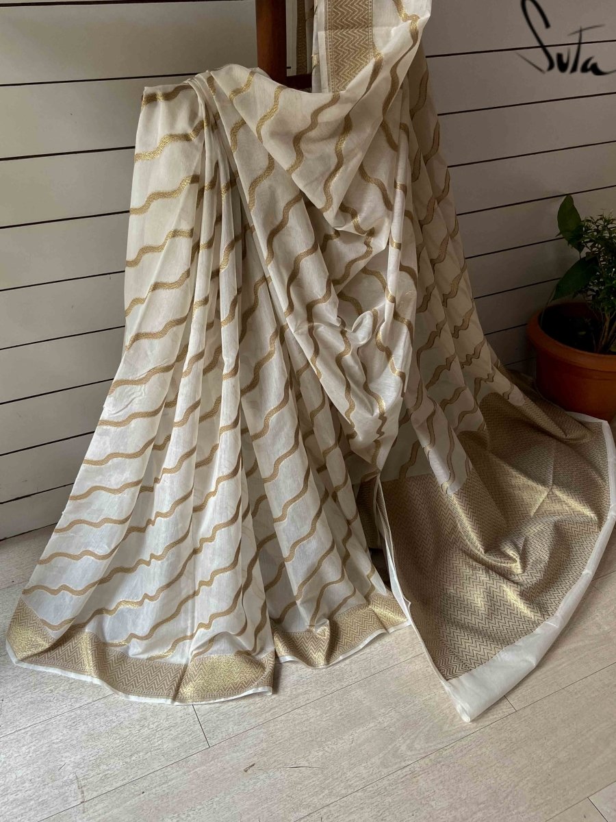Women's White Polyester Cotton Saree with Blouse Piece