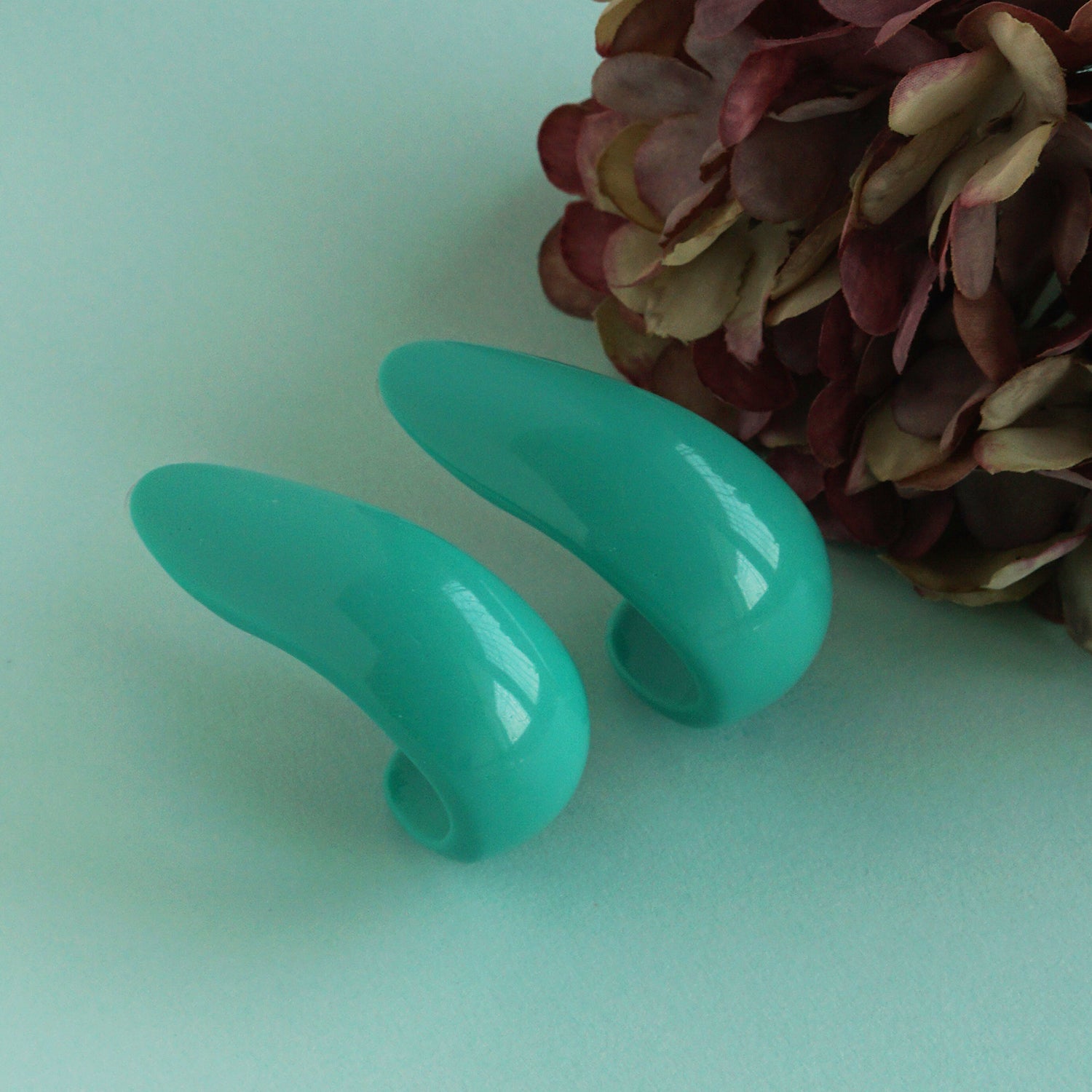 Women's Aqua U Shape Statement Earring