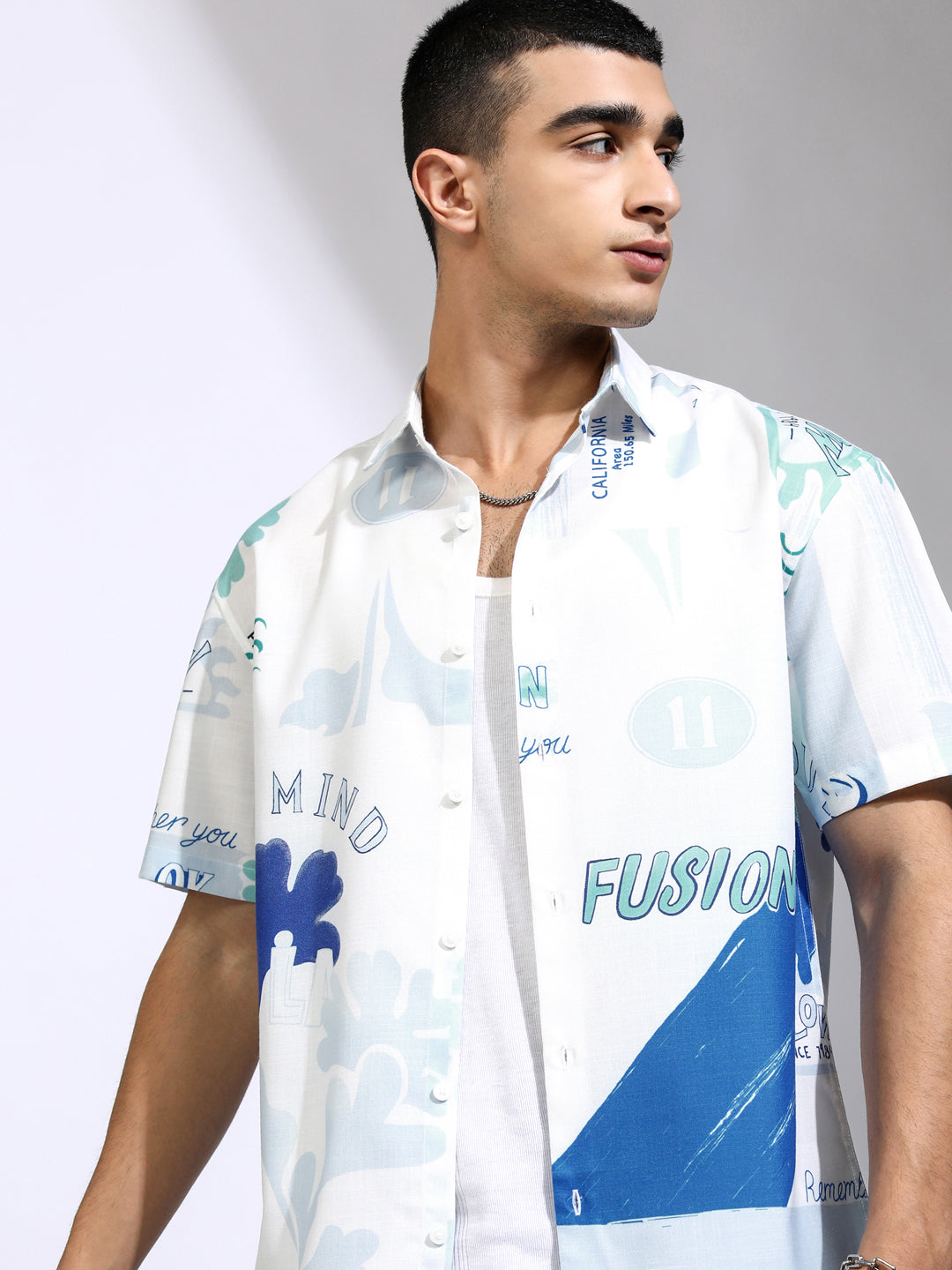 Men's White and Blue Printed Relaxed Shirt