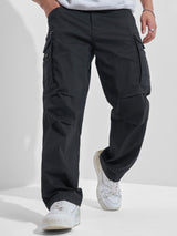 Men's Black Solid Relaxed Cargo Pant