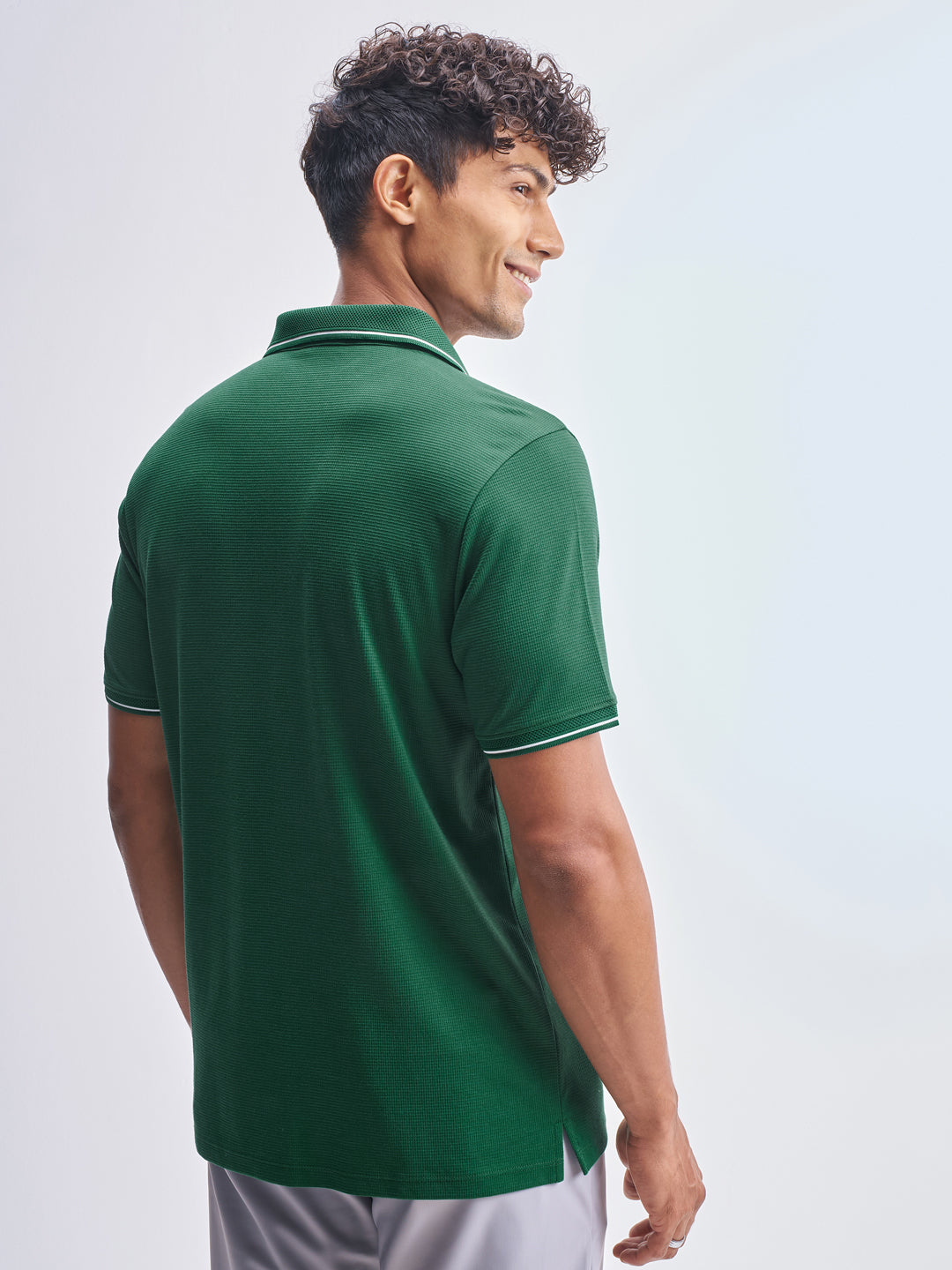 Men's Bottle Green Solid Polo Collar Tshirt