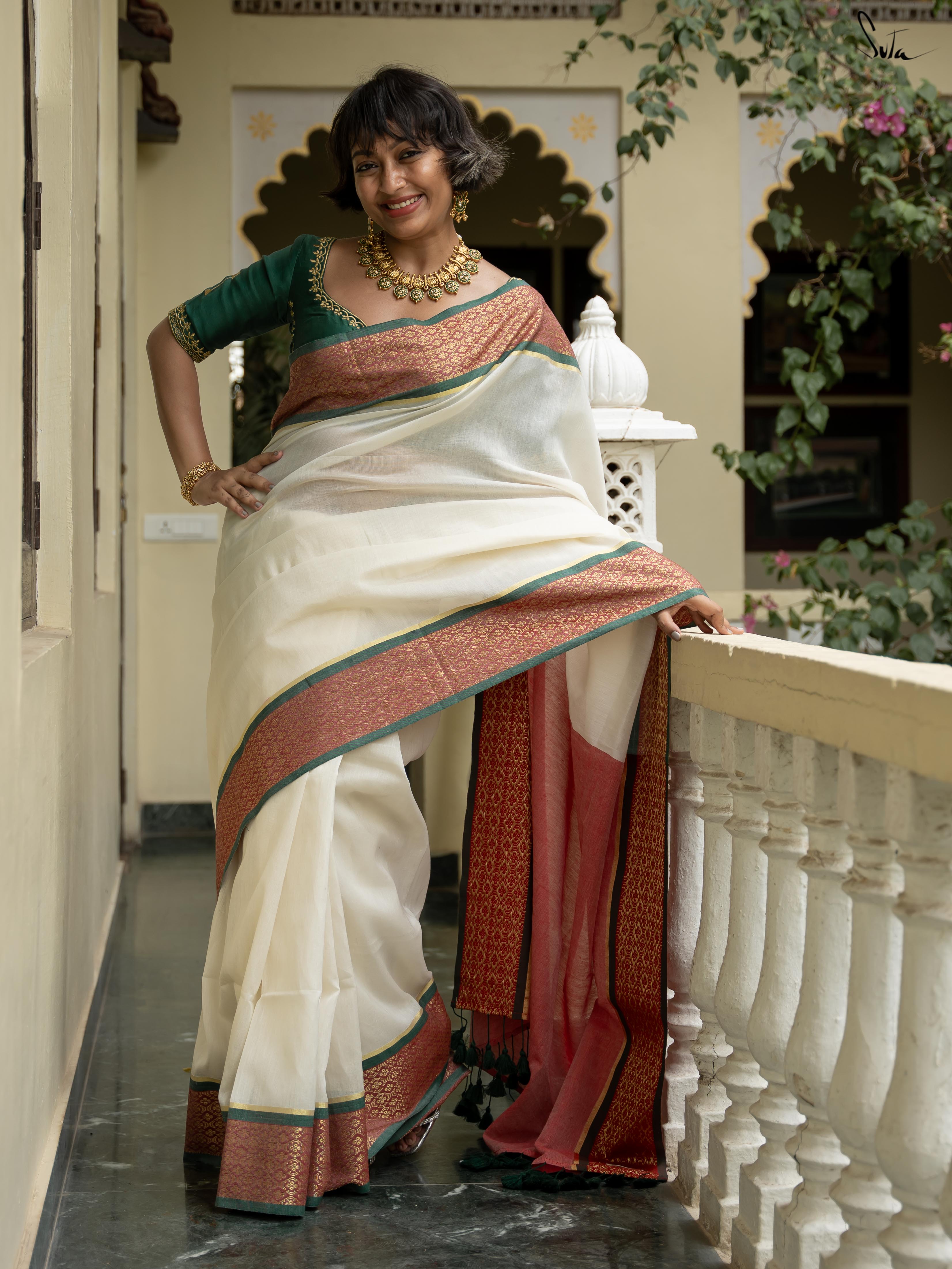 Women's White Cotton Acrylic Saree