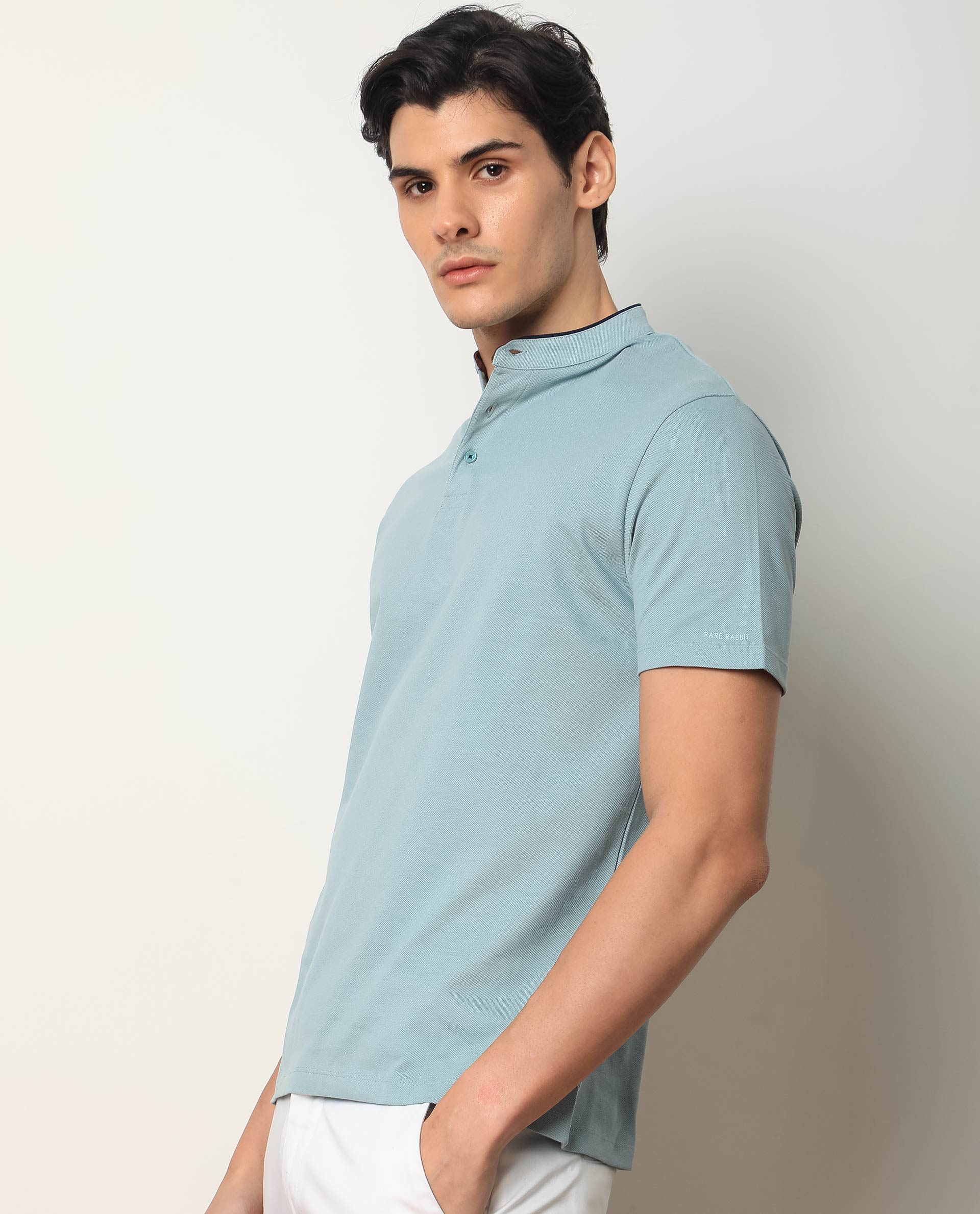Men's Grey Casual Slim Fit Solid Half Sleeves Tshirt