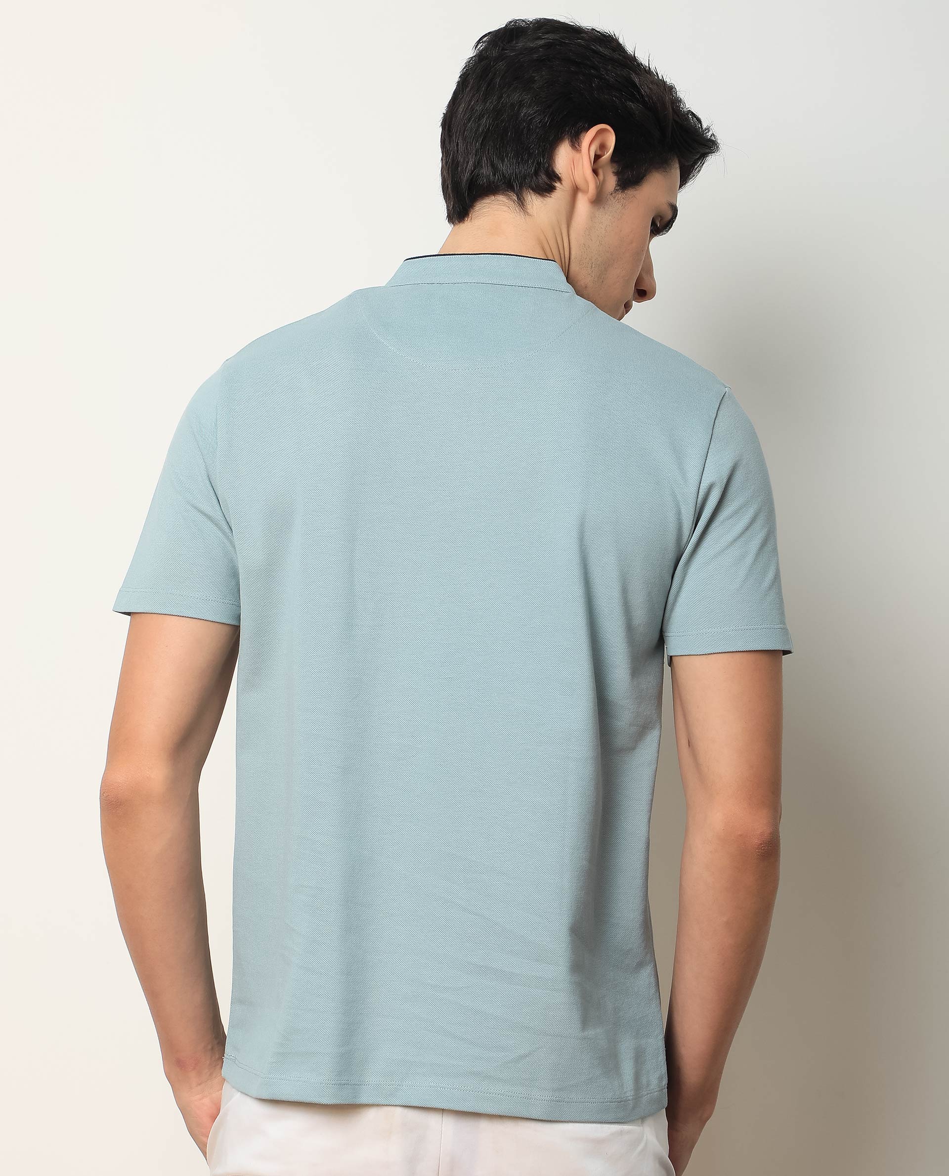 Men's Grey Casual Slim Fit Solid Half Sleeves Tshirt
