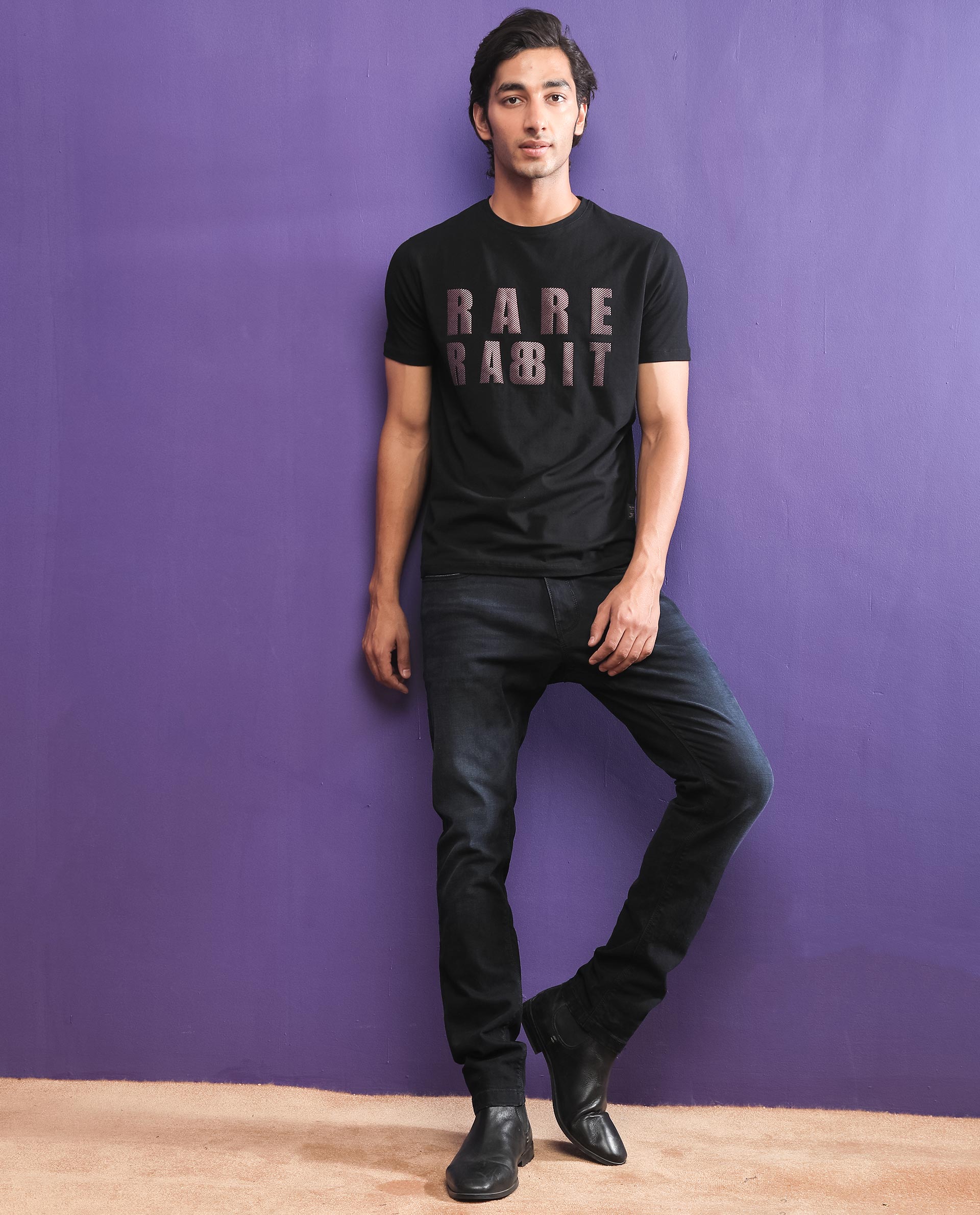 Men's Black Casual Slim Fit Printed Half Sleeves Tshirt