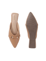 Women's Tan Bit-Detail Pointed-Toe Mule Flats