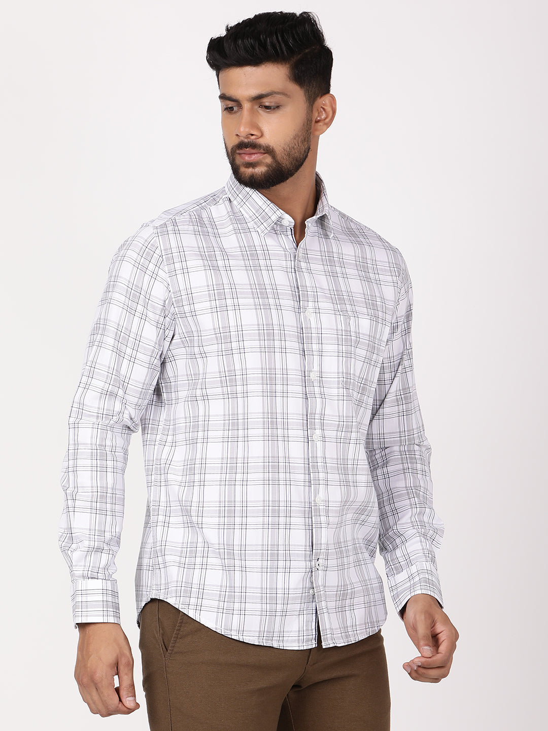 Men's White Casual Regular Fit Checkered Full Sleeves Shirt