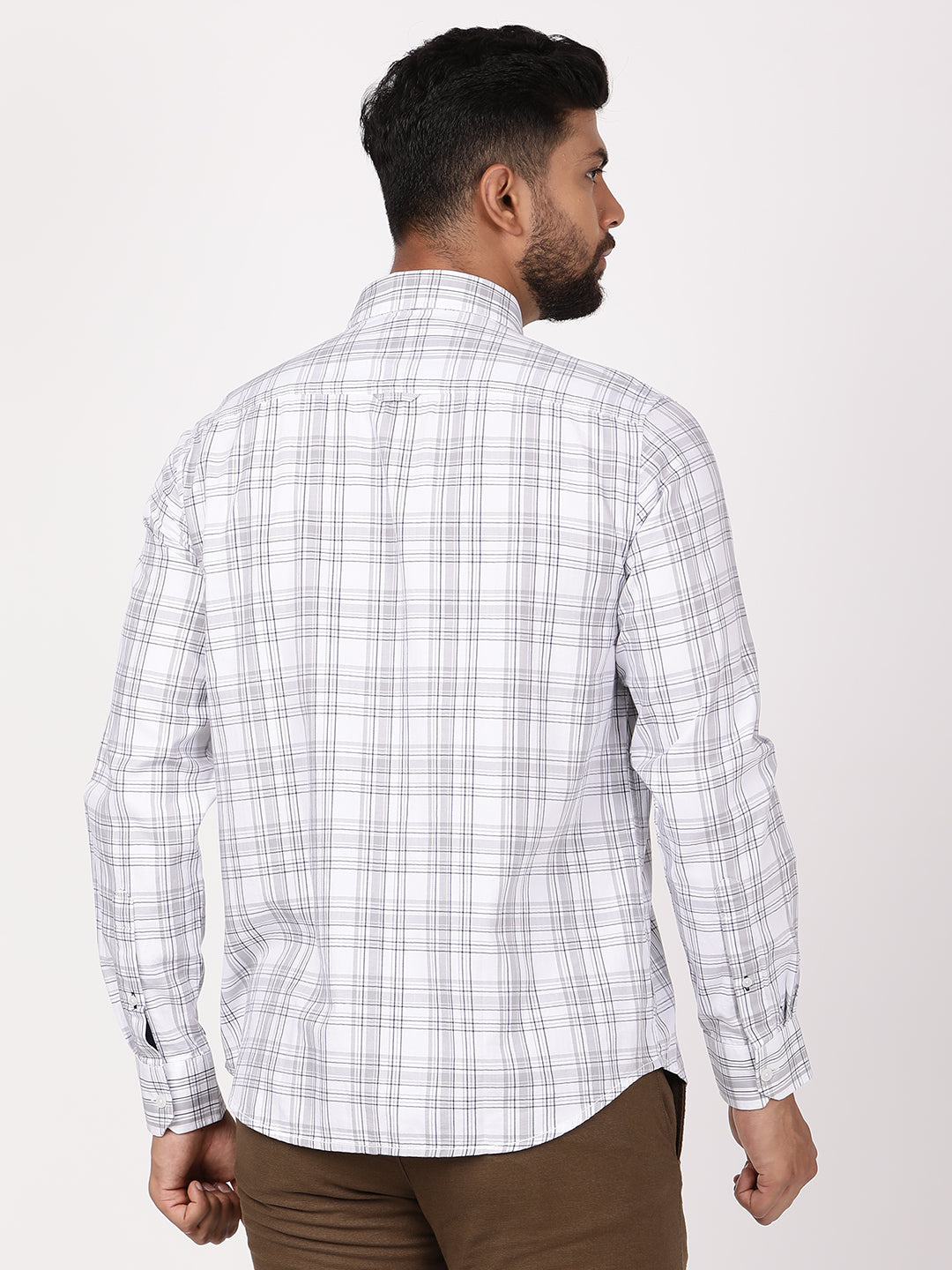 Men's White Casual Regular Fit Checkered Full Sleeves Shirt