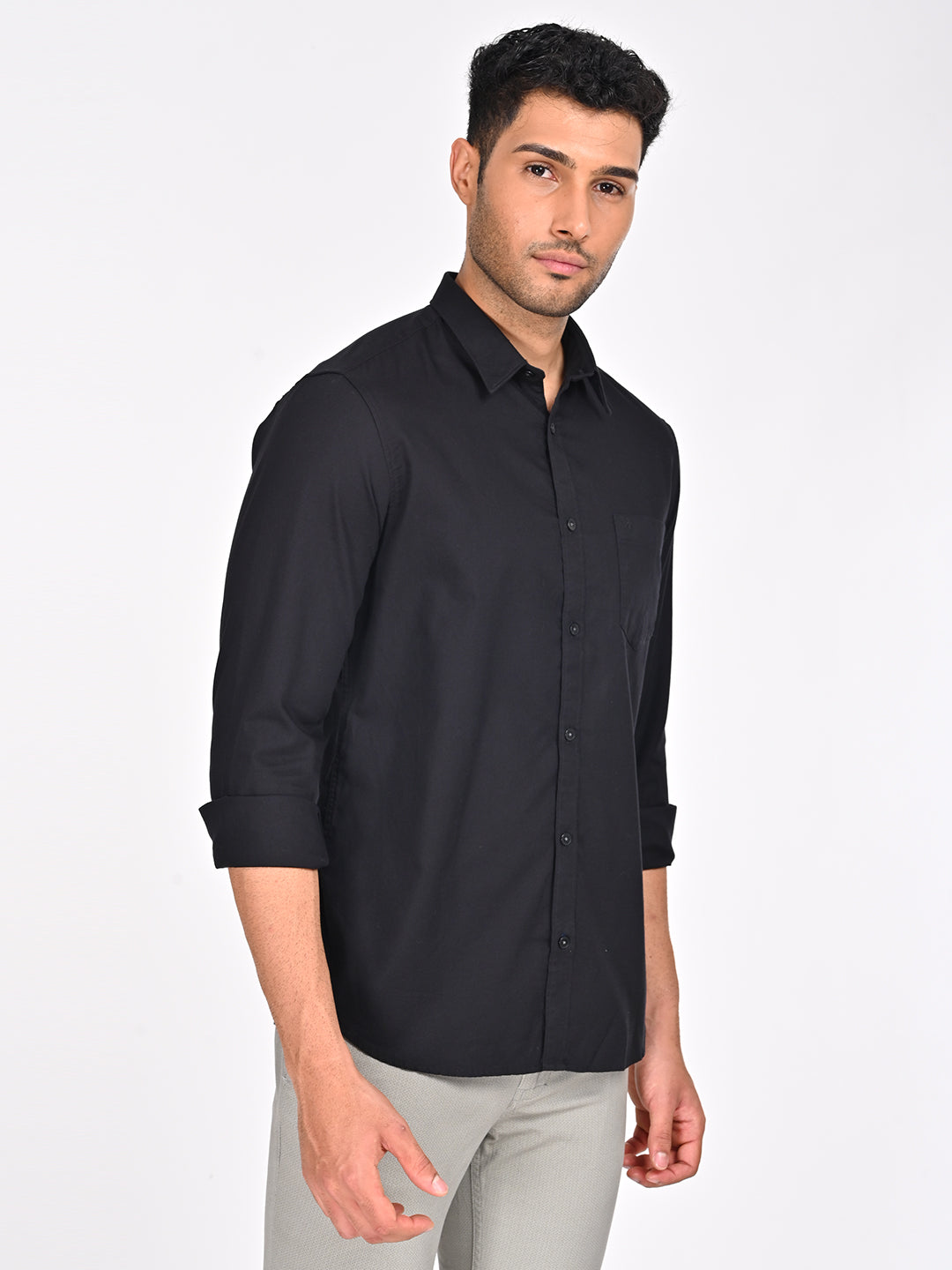 Men's Black Casual Regular Fit Solid Full Sleeves Shirt