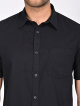 Men's Black Casual Regular Fit Solid Half Sleeves Shirt