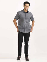 Men's Grey Casual Regular Fit Checkered Half Sleeves Shirt