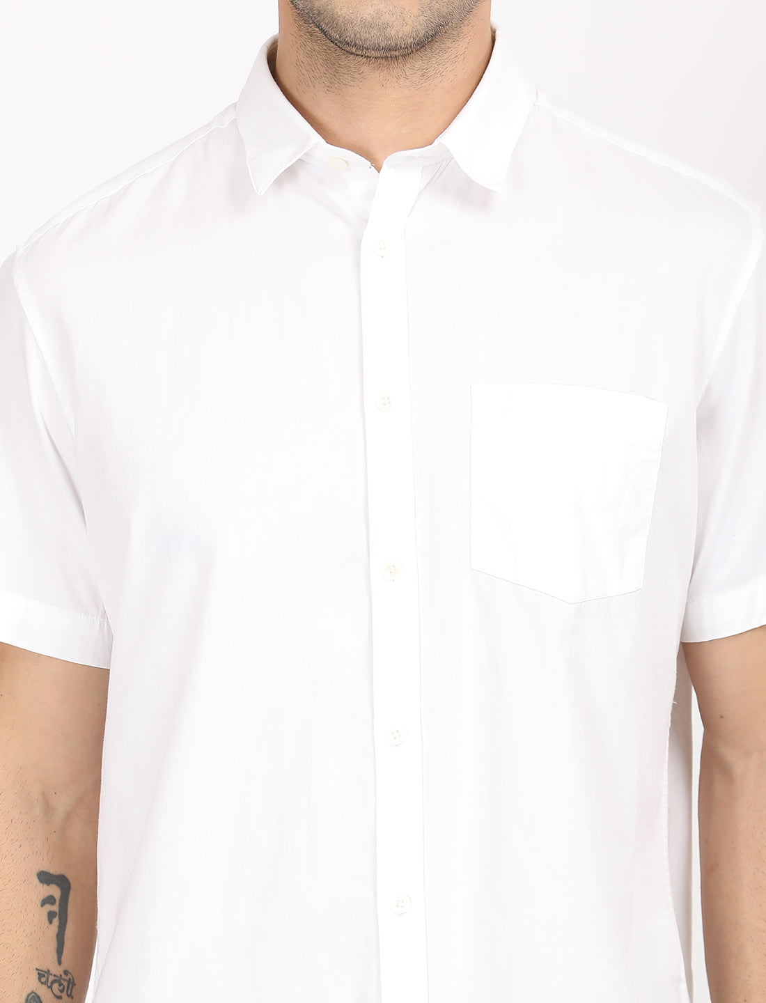 Men's White Casual Regular Fit Solid Half Sleeves Shirt
