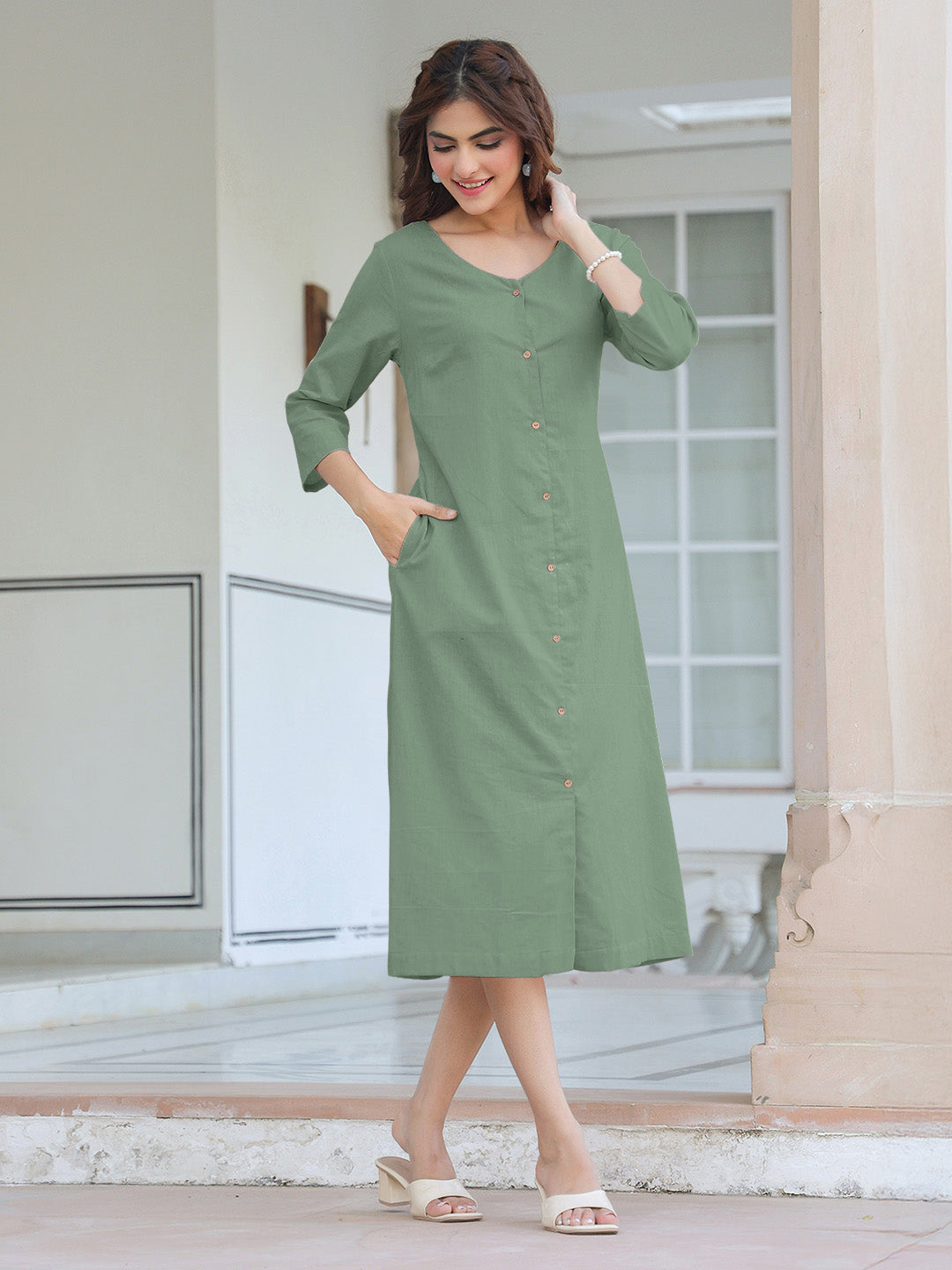 Women's Green Cotton Solid Straight Dress