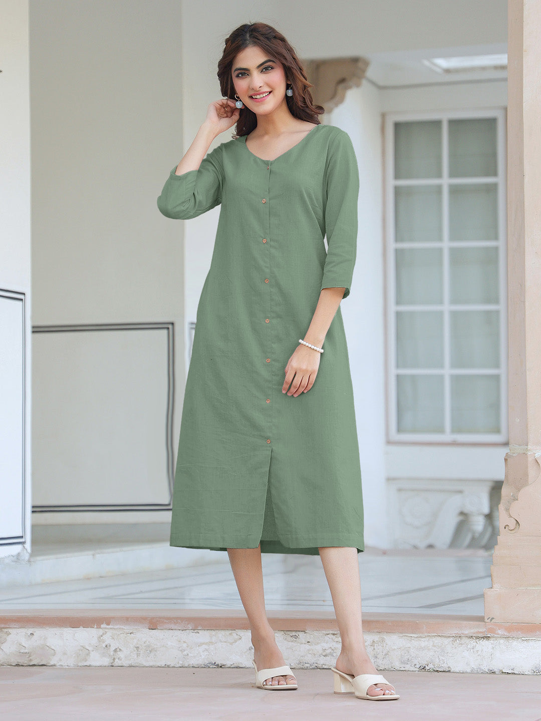 Women's Green Cotton Solid Straight Dress
