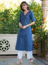 Women's Blue Pure Cotton Geometric Printed Straight Kurta