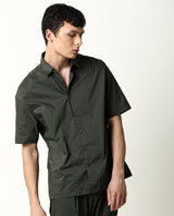 Men's Green Casual Regular Fit Solid Half Sleeves Shirt