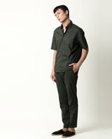 Men's Green Casual Regular Fit Solid Half Sleeves Shirt