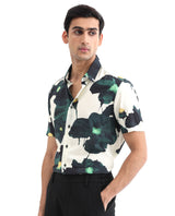 Men's Green Casual Regular Fit Printed Half Sleeves Shirt