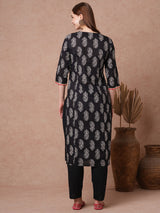 Women's Black Daily Knee Length Three Quarter Sleeves Kurta