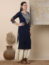 Women's Blue Daily Knee Length Three Quarter Sleeves Kurta